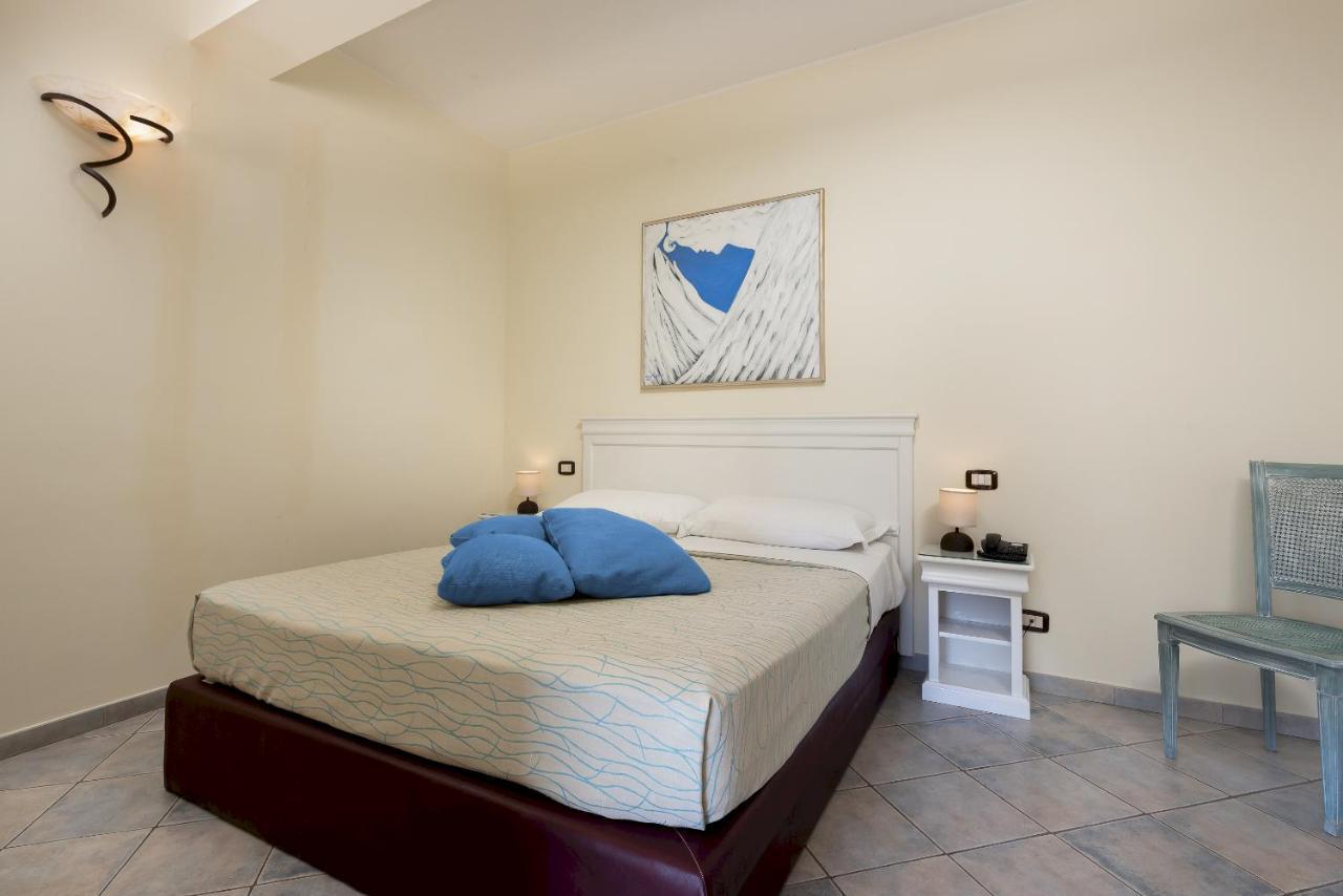 Hotel Riviera San Vito Lo Capo Ngoại thất bức ảnh
